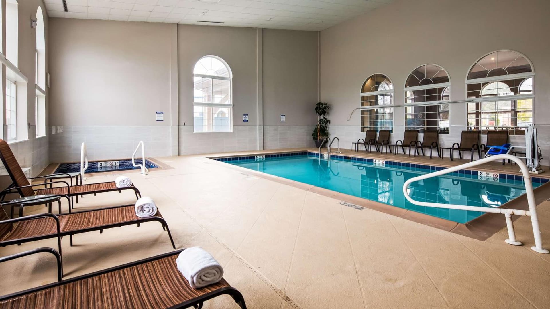 Best Western Cooperstown interior in Cooperstown, NY — gallery photo 2