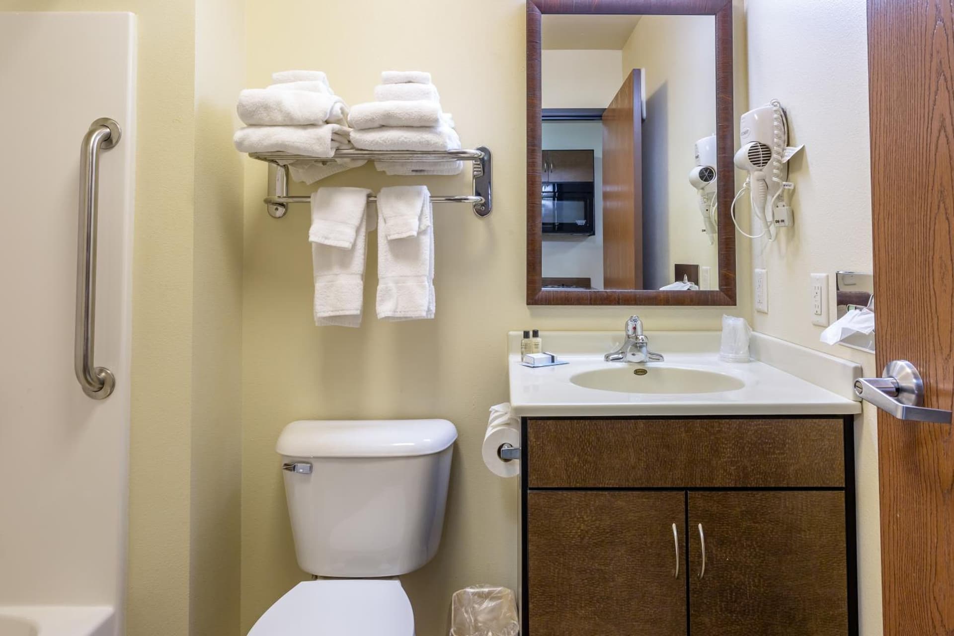 My Place Hotel-Dickinson, ND property views in Dickinson, ND — gallery photo 3