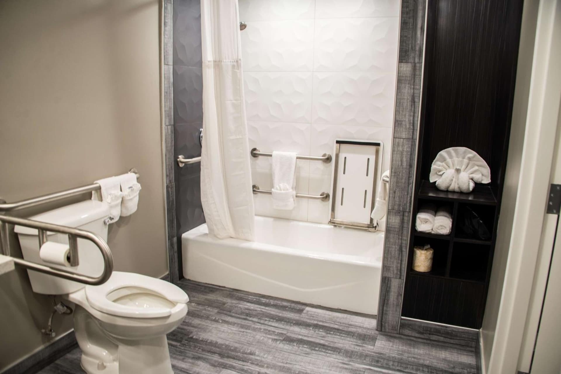 SureStay Plus by Best Western Santa Clara Silicon Valley gallery photo in Santa Clara, CA — image 28