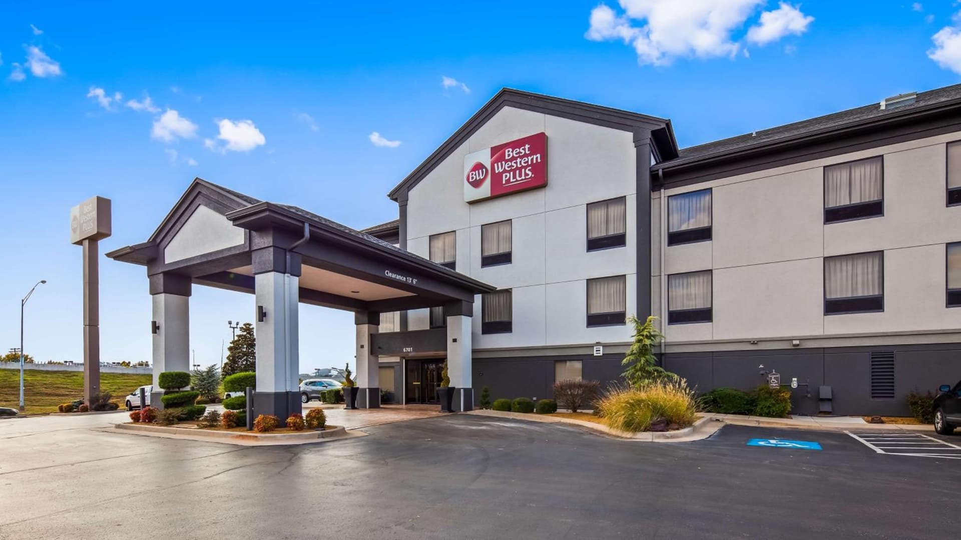 Best Western Plus Midwest City Inn & Suites — hotel in Midwest City, Oklahoma