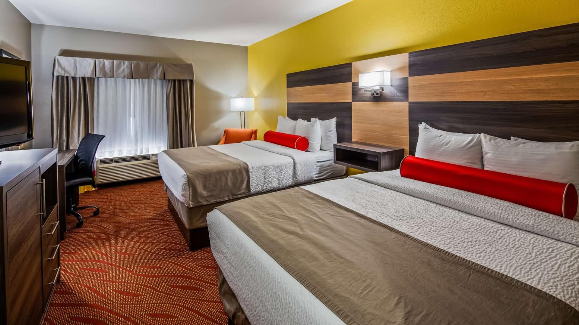 Best Western Plus Midwest City Inn & Suites interior in Midwest City, OK — gallery photo 2