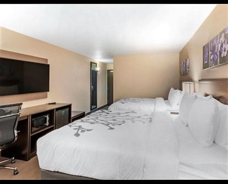 Sleep Inn & Suites Denver International Airport property views in Denver, CO — gallery photo 3