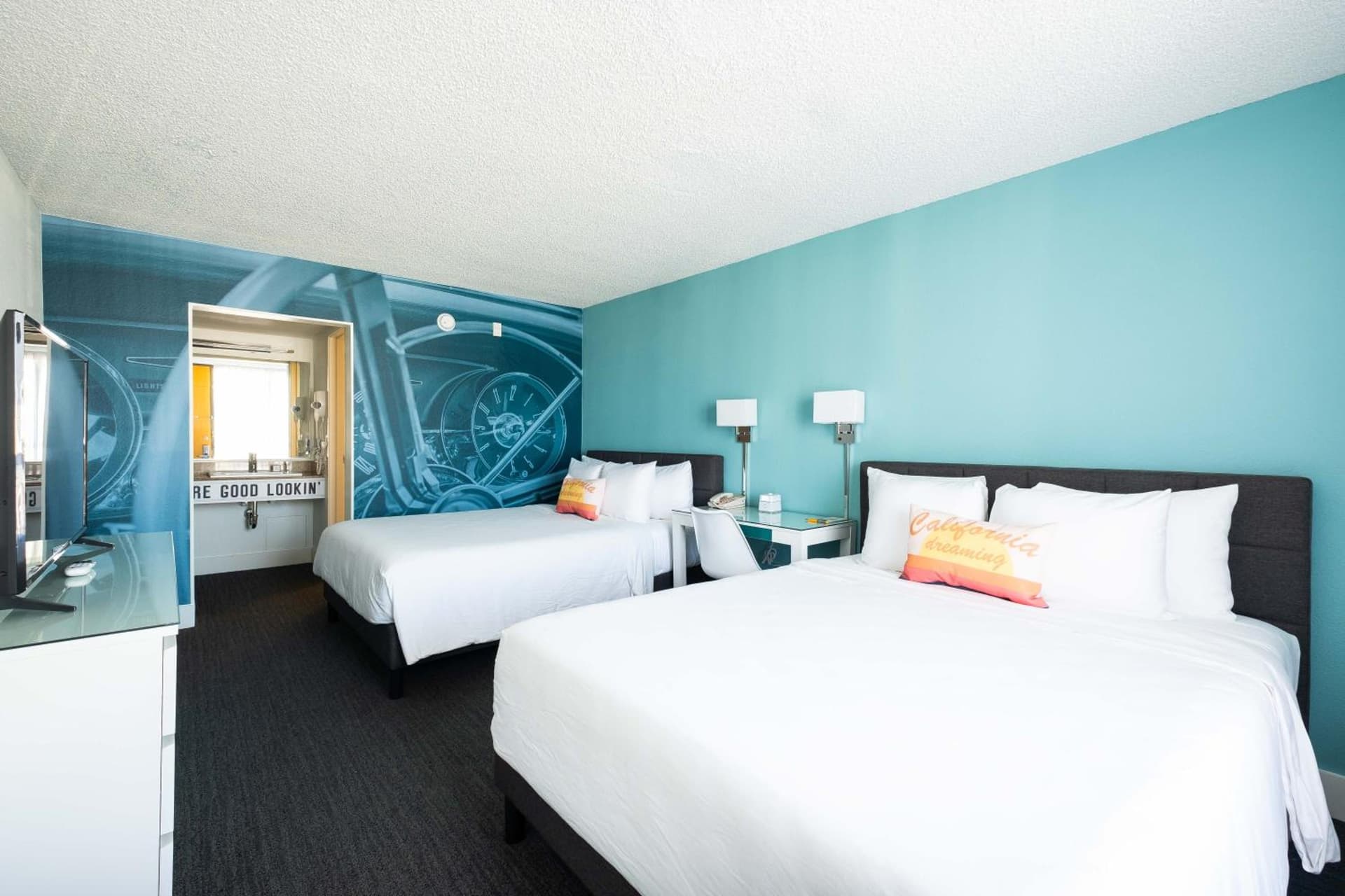 Rambler Hotel gallery photo in Chula Vista, CA — image 23