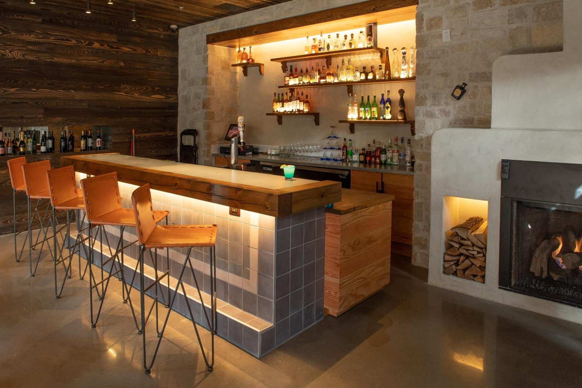 Texican Court, by Valencia Hotel Collection gallery photo in Irving, TX — image 24