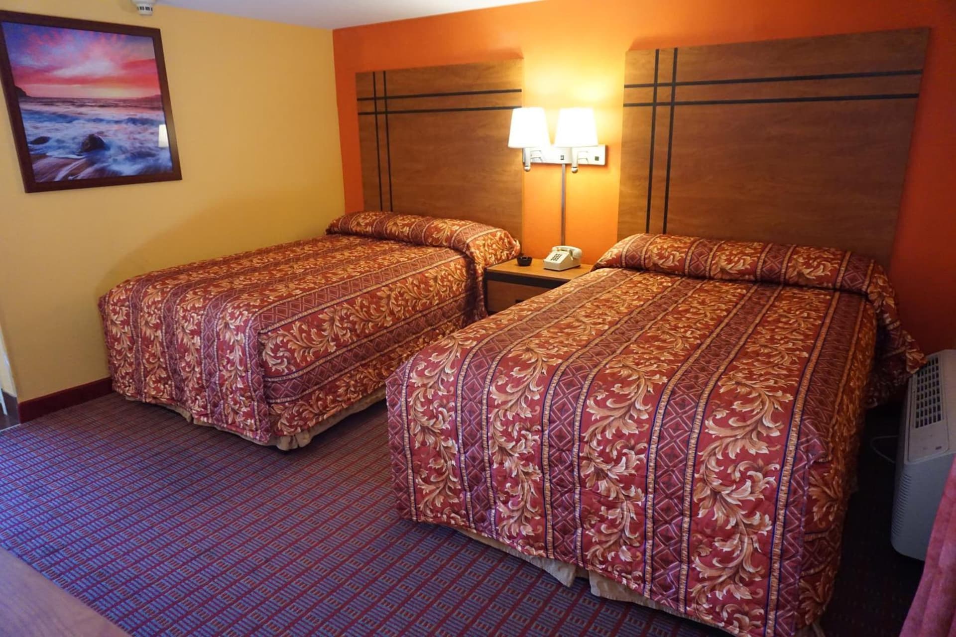 Relax Inn interior in Vineland, NJ — gallery photo 2