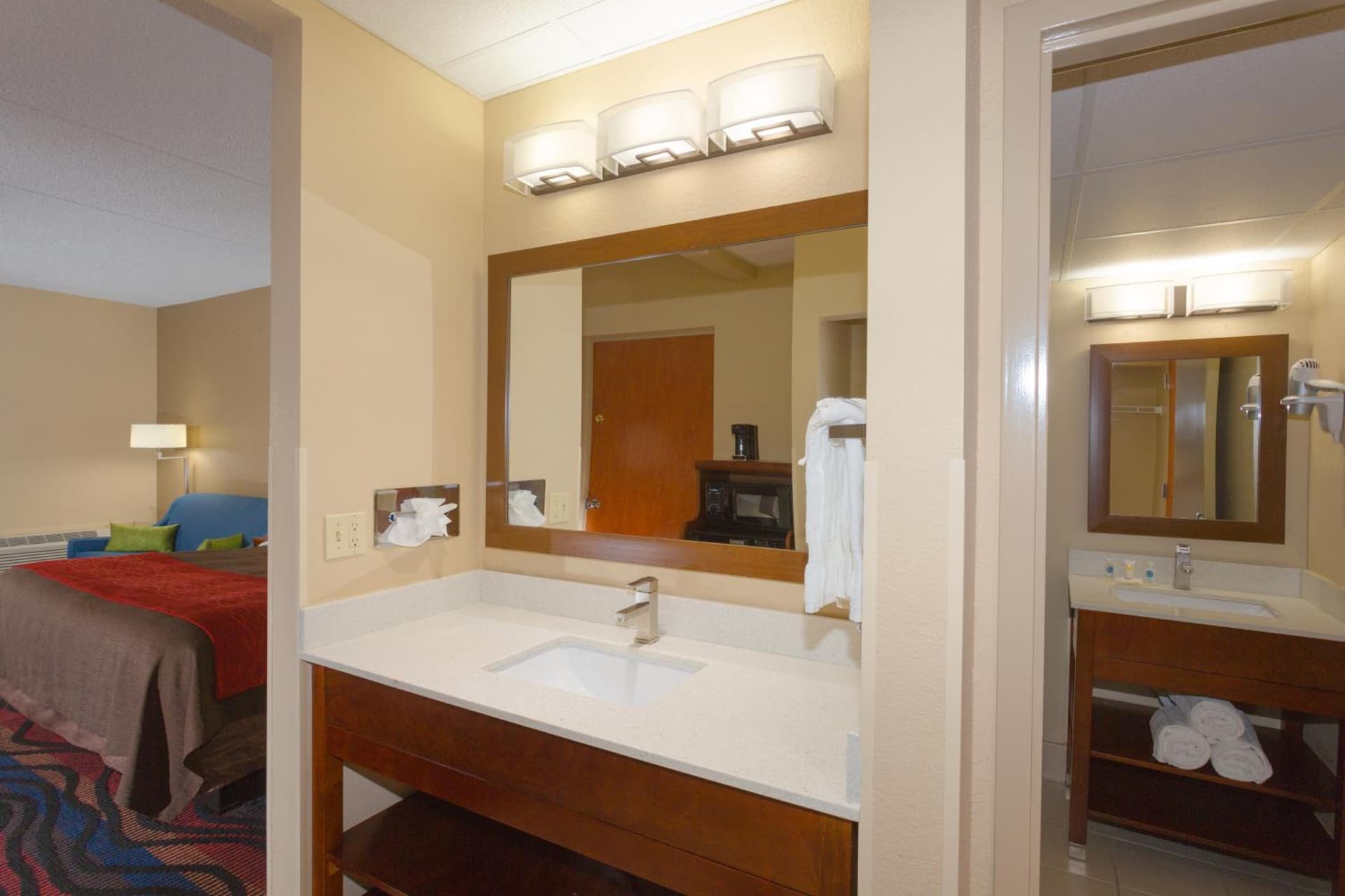 Baymont by Wyndham Bonita Springs interior in Bonita Springs, FL — gallery photo 2