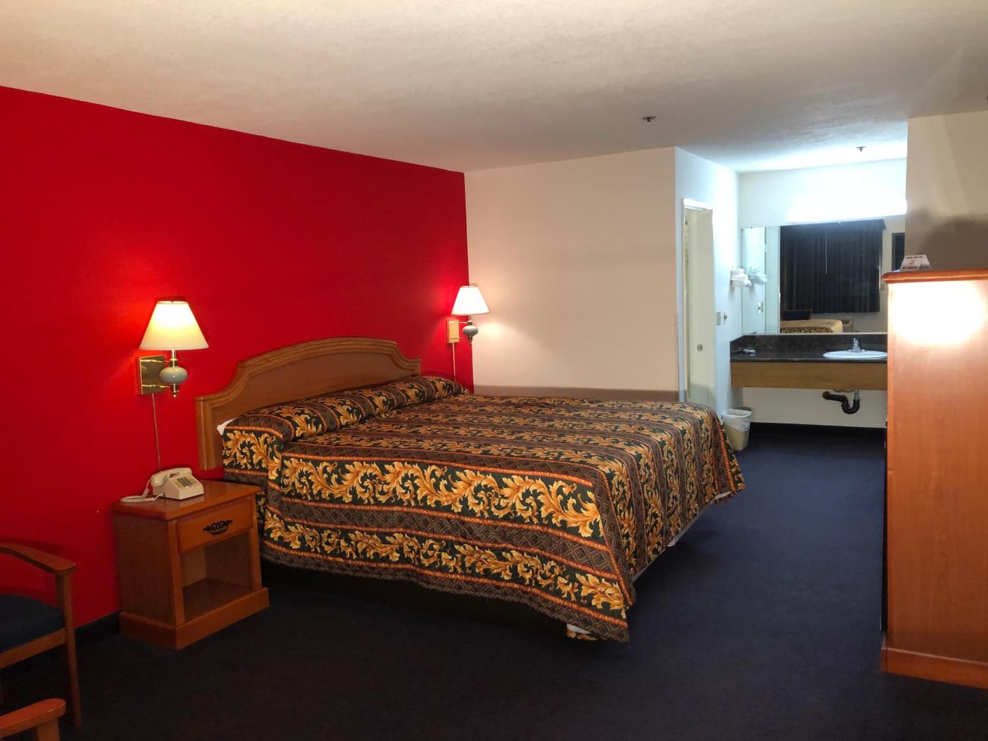 Luxury Inn gallery photo in Norwalk, CA — image 7