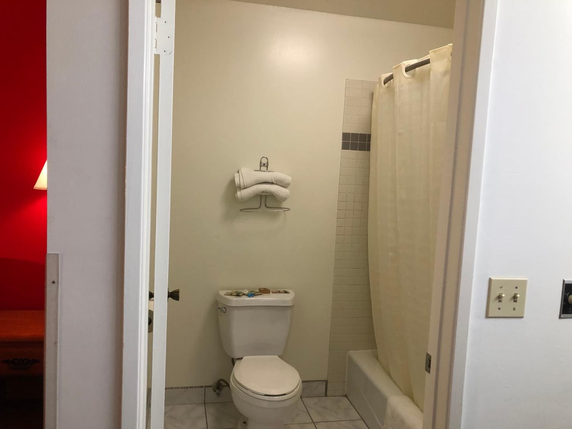 Luxury Inn gallery photo in Norwalk, CA — image 22