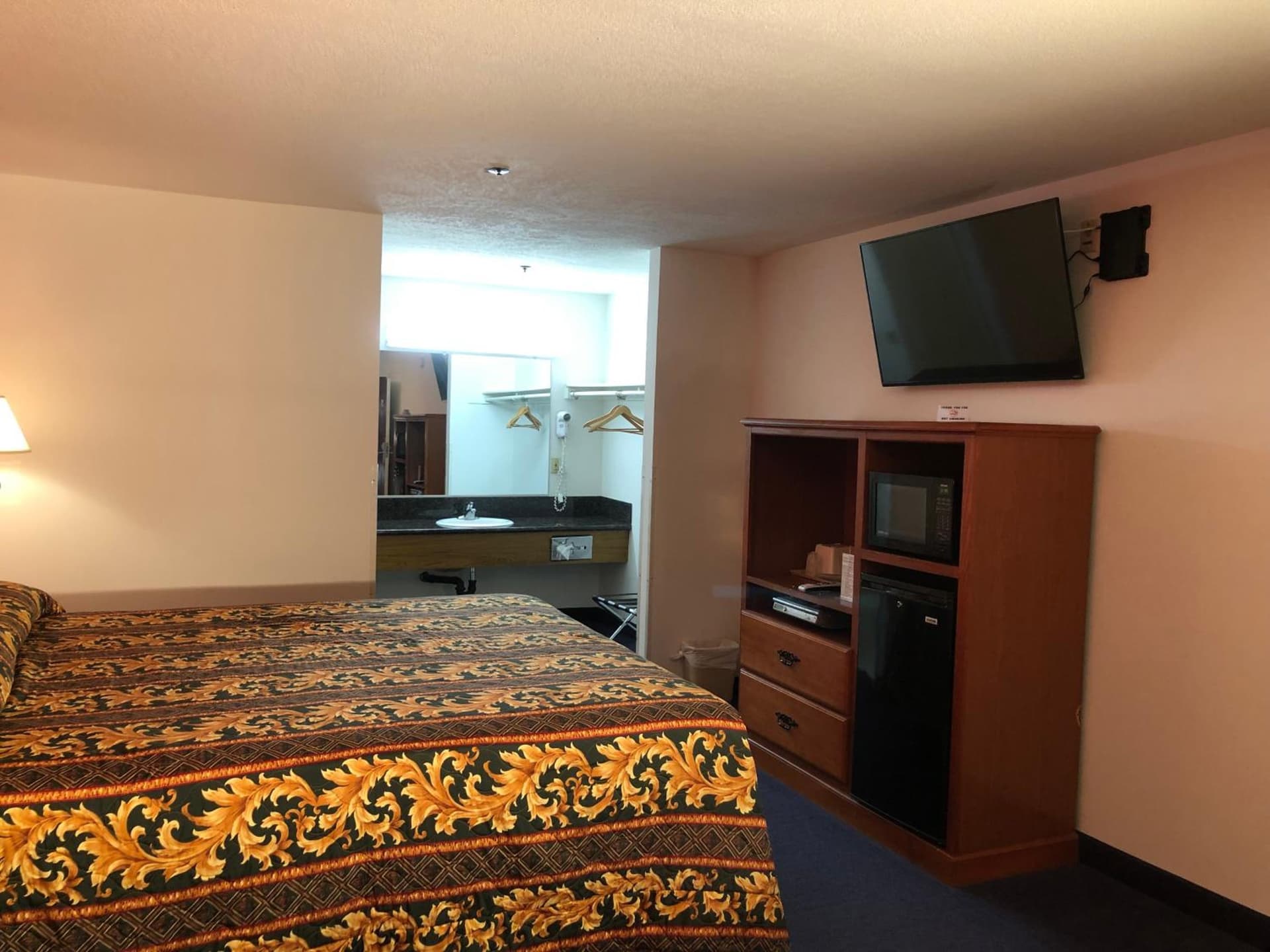 Luxury Inn gallery photo in Norwalk, CA — image 25