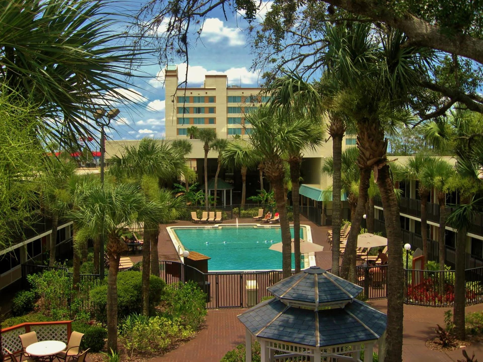 Ramada by Wyndham Kissimmee Gateway - Free Theme Park Shuttle gallery photo in Orlando, FL — image 32