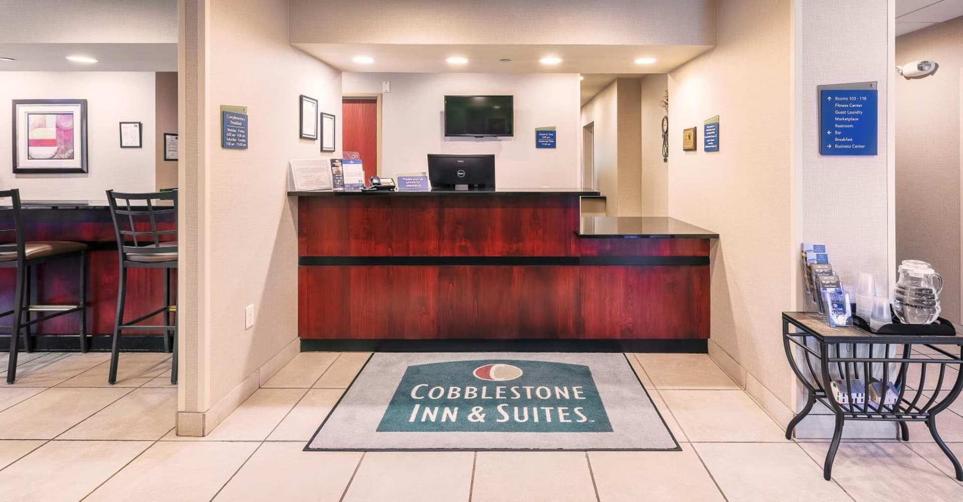 Cobblestone Inn & Suites - Durand interior in Durand, WI — gallery photo 2