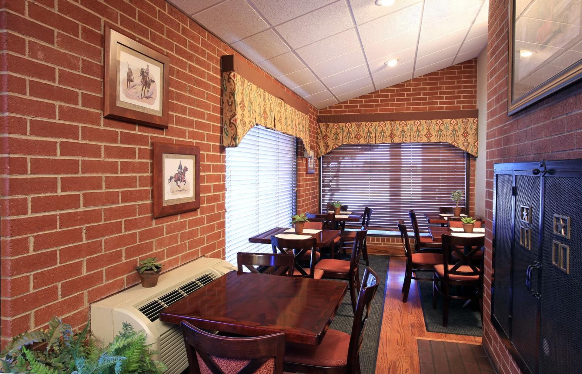 Plaza Inn Midland gallery photo in Midland, TX — image 19