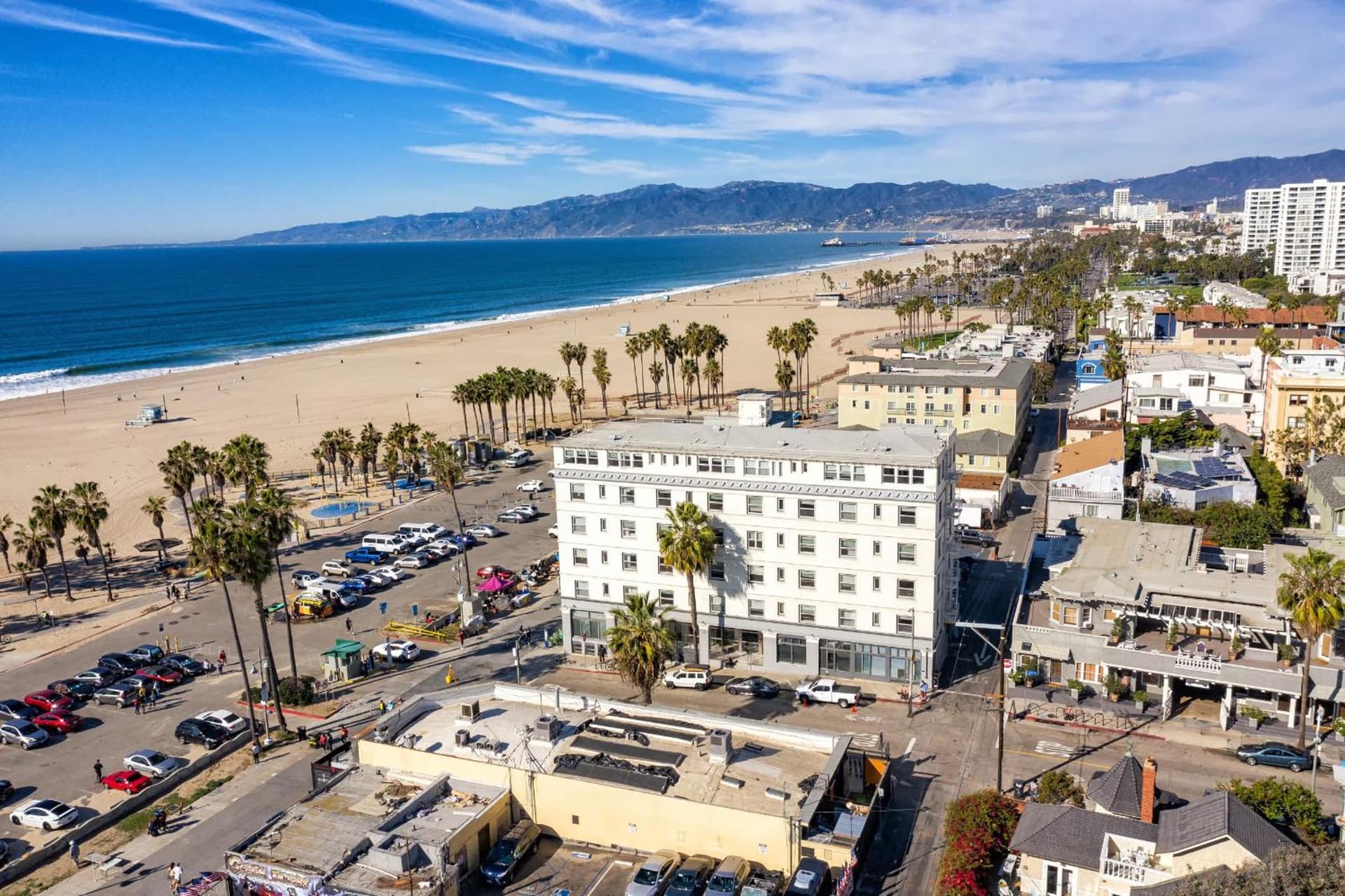 AIR Venice on the Beach featured exterior or lobby in Los Angeles, CA — similar hotel