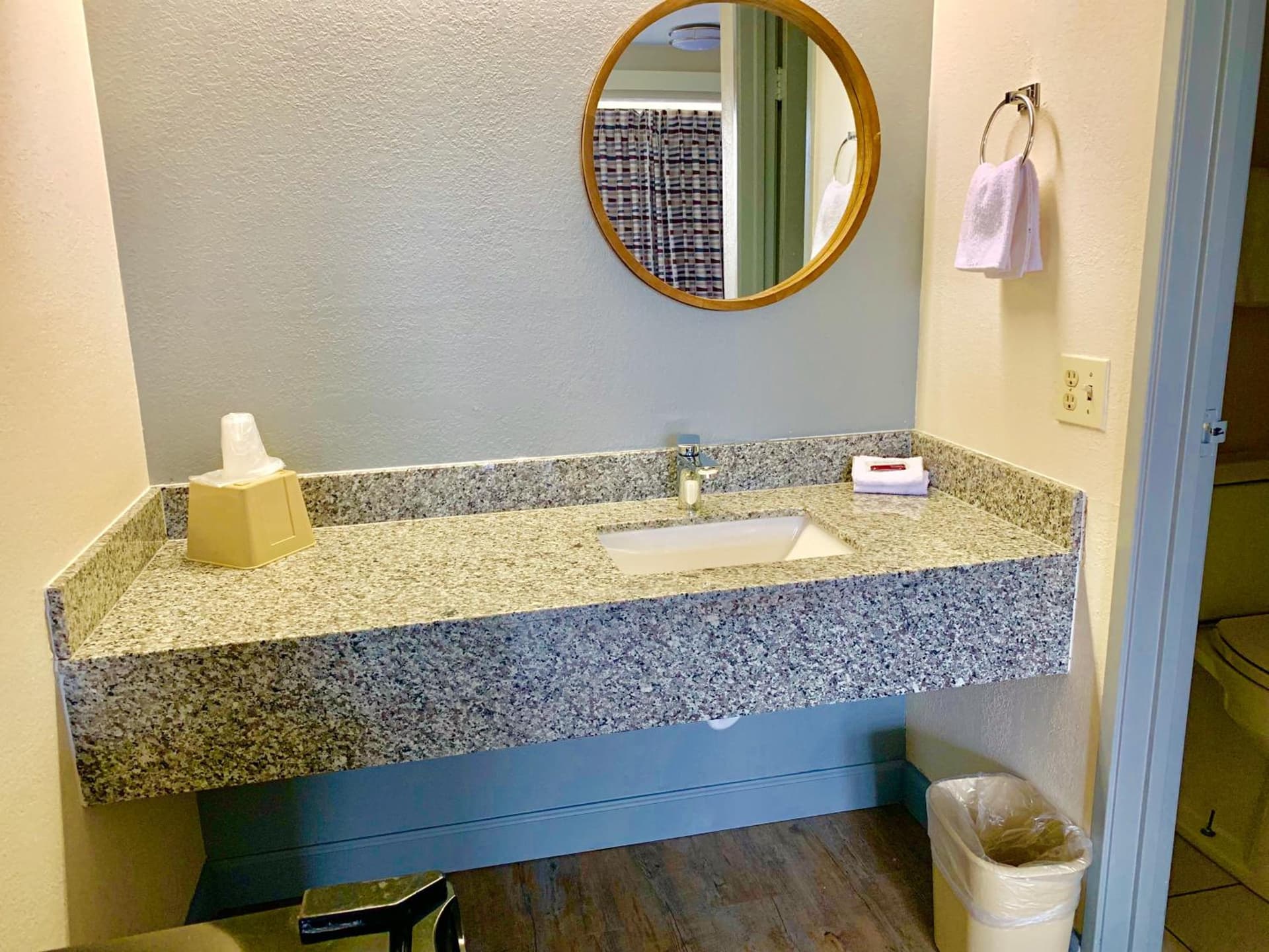 Dallas Love Field Inn gallery photo in Dallas, TX — image 22
