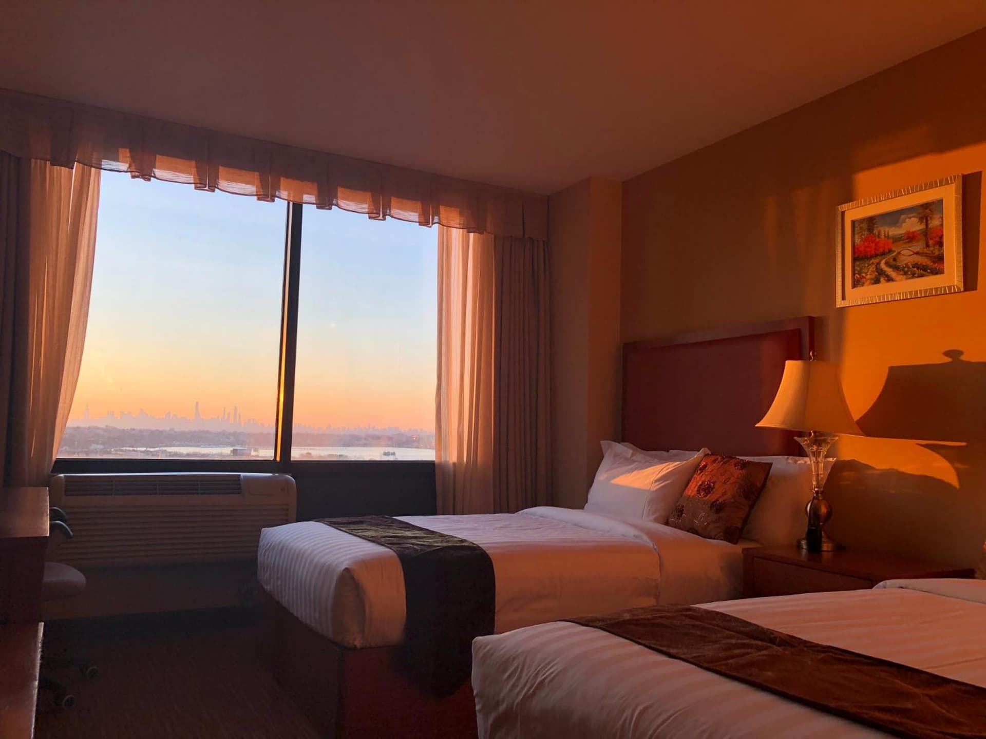 Ramada by Wyndham Flushing Queens gallery photo in Queens, NY — image 21