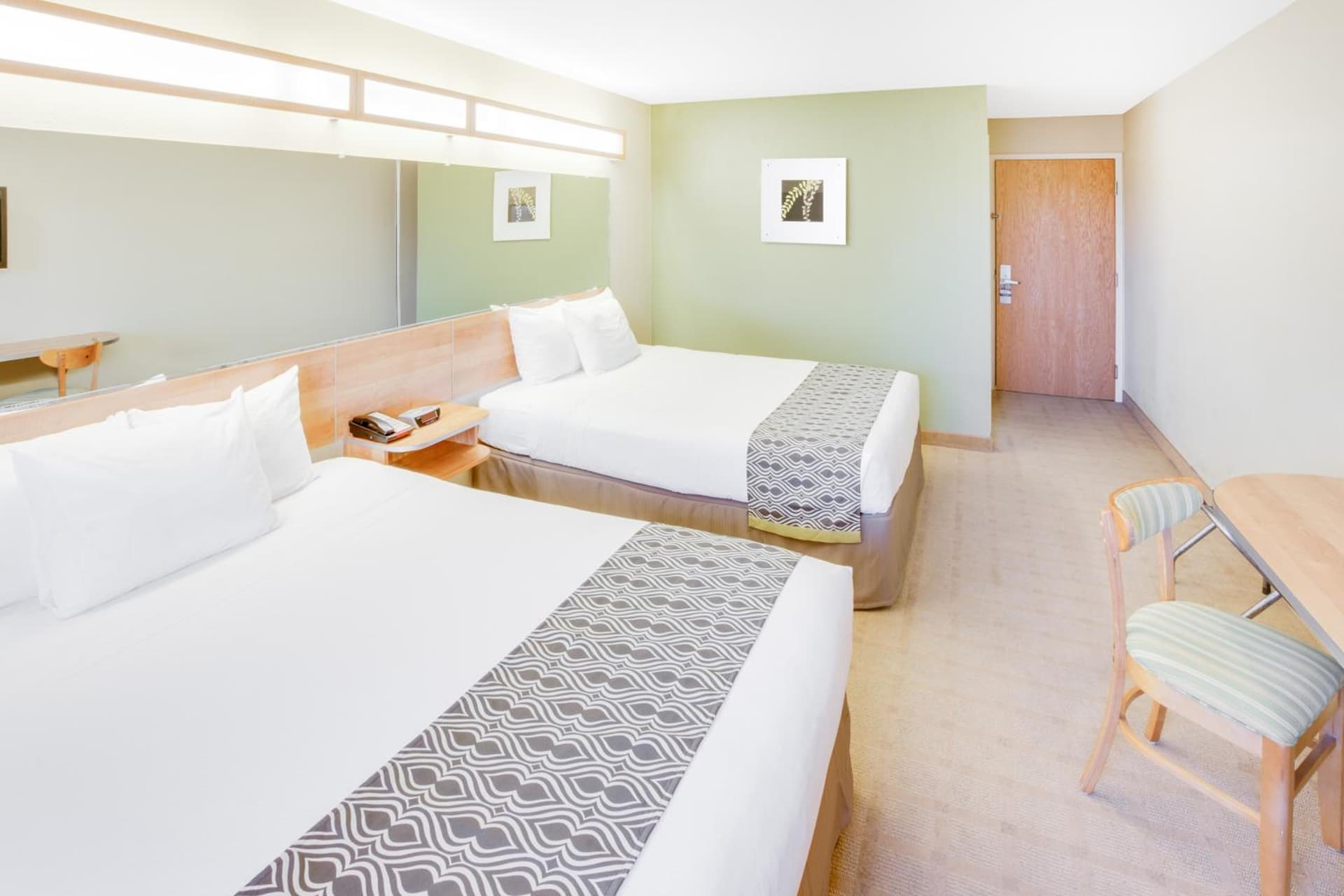 Microtel Inn & Suites by Wyndham Saraland gallery photo in Saraland, AL — image 4