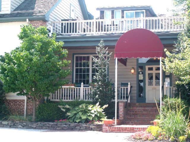 Inn at Herr Ridge featured exterior or lobby in Gettysburg, PA — similar hotel