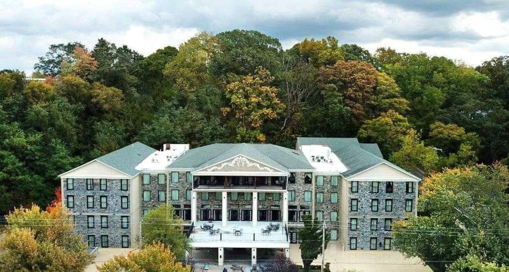 Niagara Crossing Hotel and Spa gallery photo in Lewiston — image 13