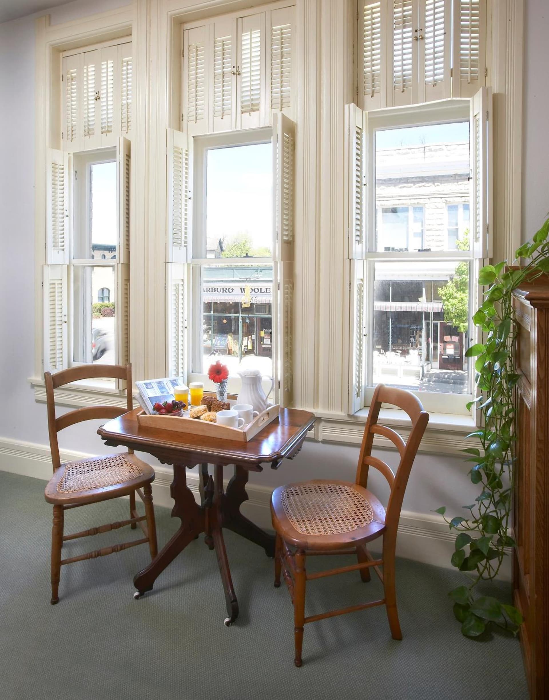 Washington House Inn property views in Cedarburg, WI — gallery photo 3