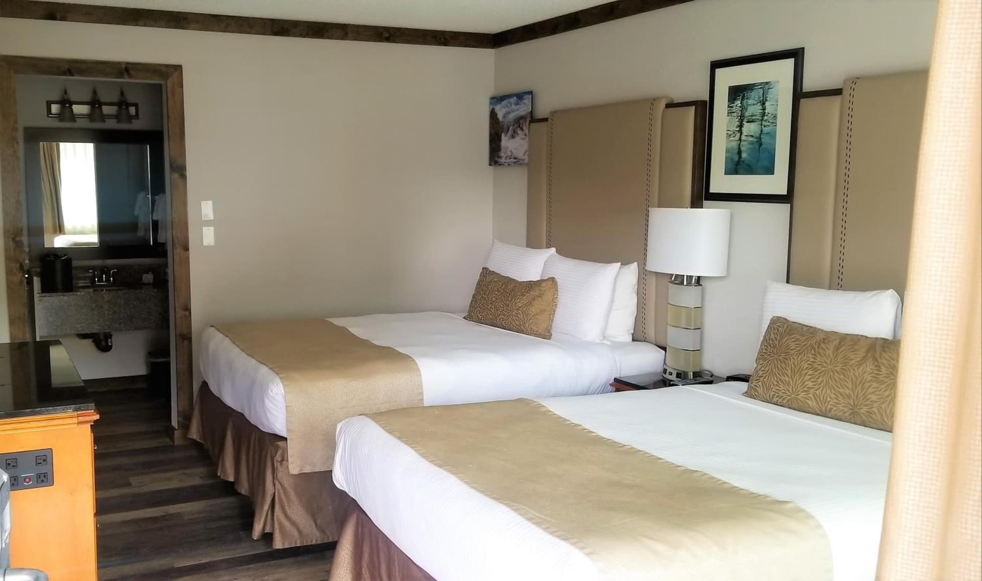 The Dalles Inn interior in The Dalles, OR — gallery photo 2