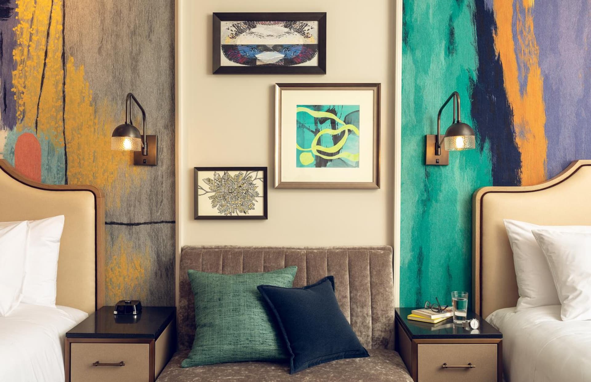 Sophy Hyde Park gallery photo in Chicago, IL — image 15