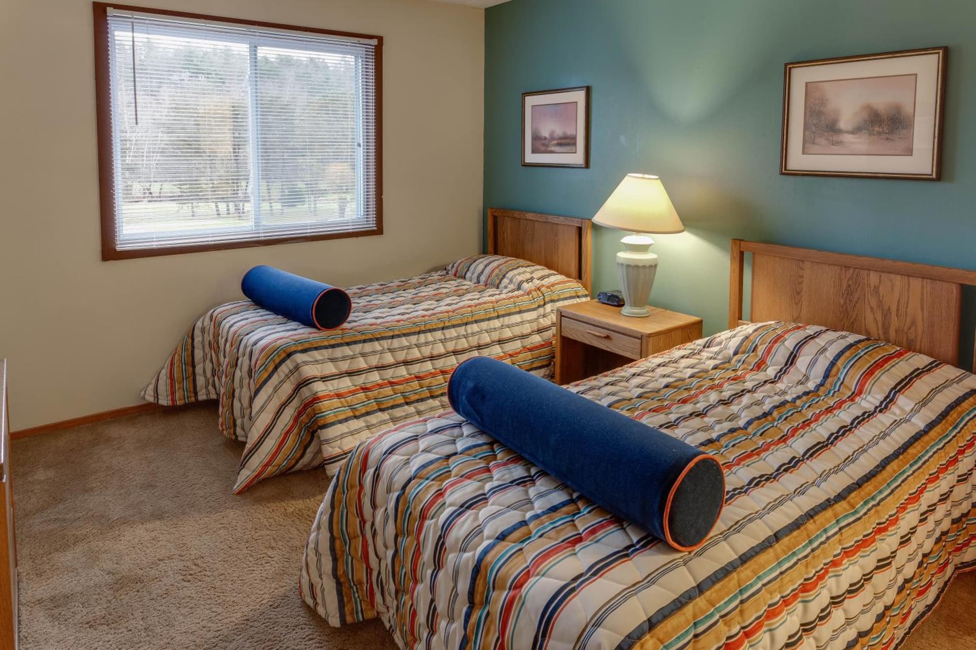 Chalet High by CoolVacay interior in Basye, VA — gallery photo 2