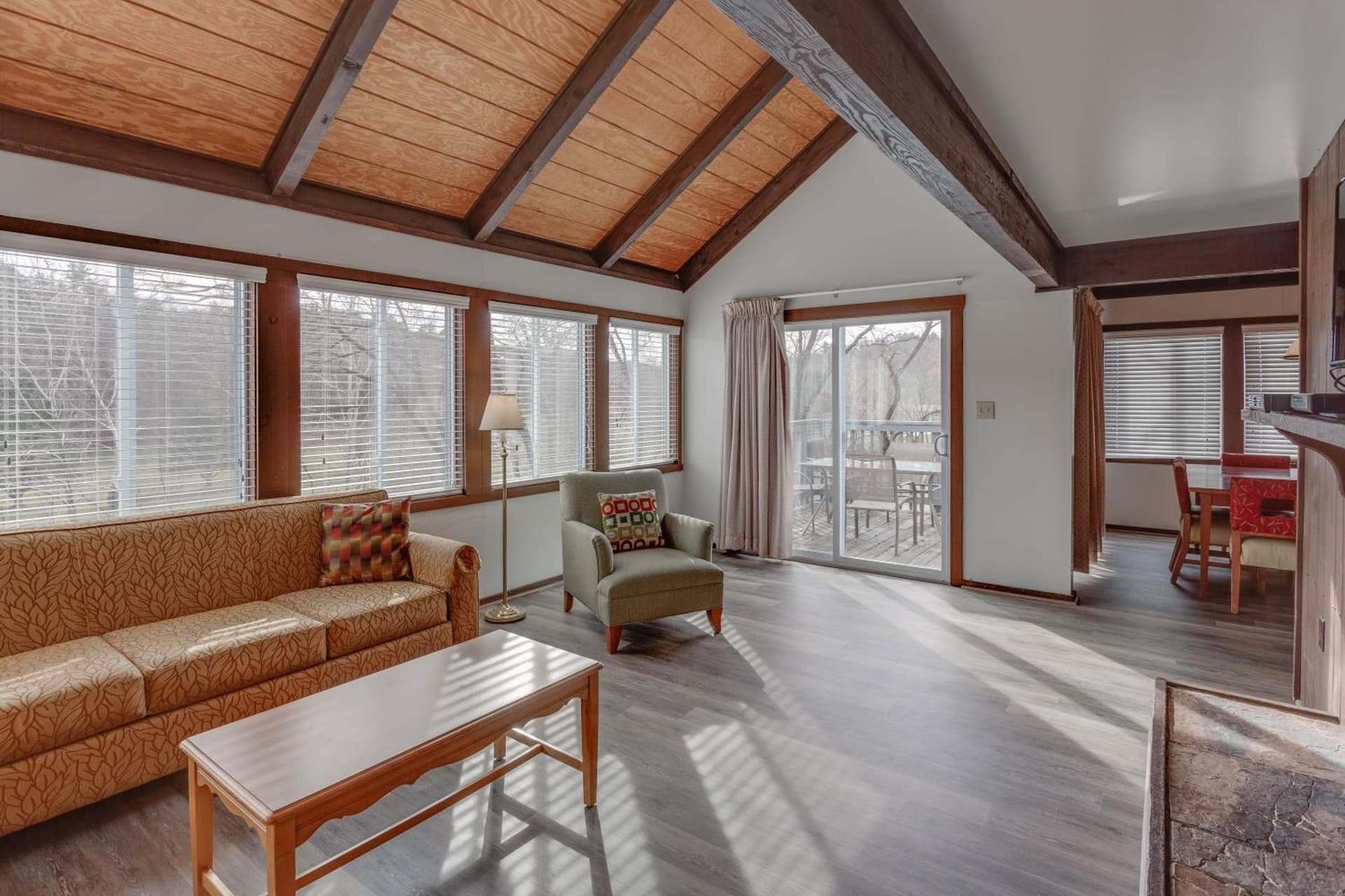 Chalet High by CoolVacay gallery photo in Basye, VA — image 59