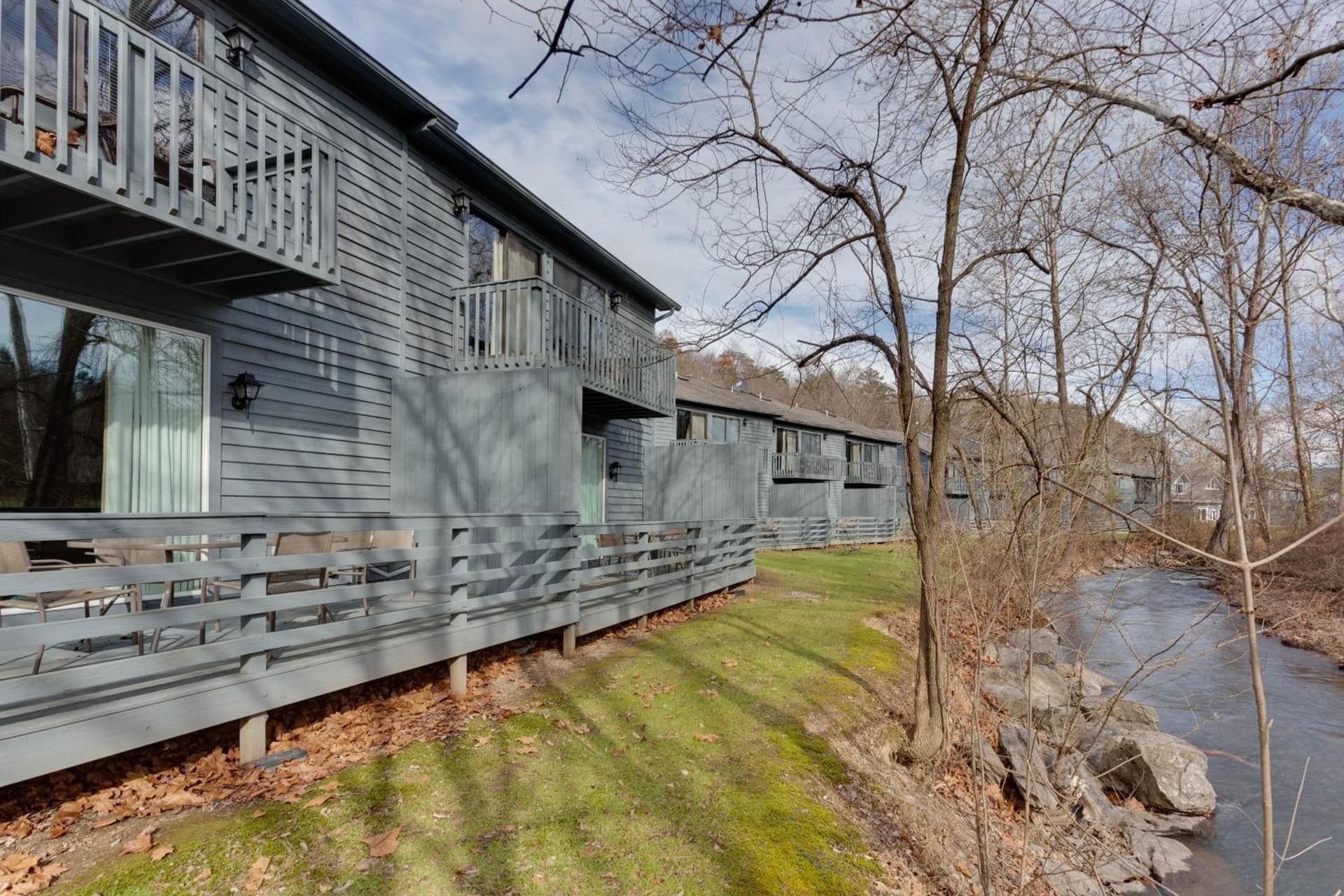 Chalet High by CoolVacay gallery photo in Basye, VA — image 30