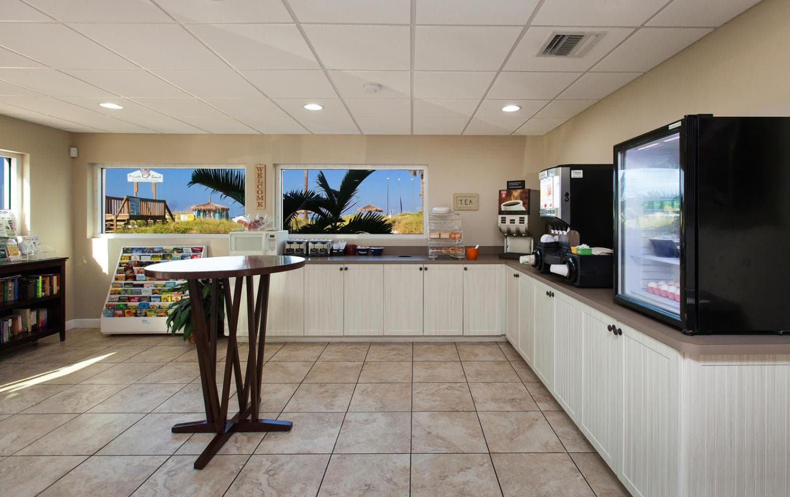 Silver Surf Gulf Beach Resort property views in Bradenton Beach, FL — gallery photo 3