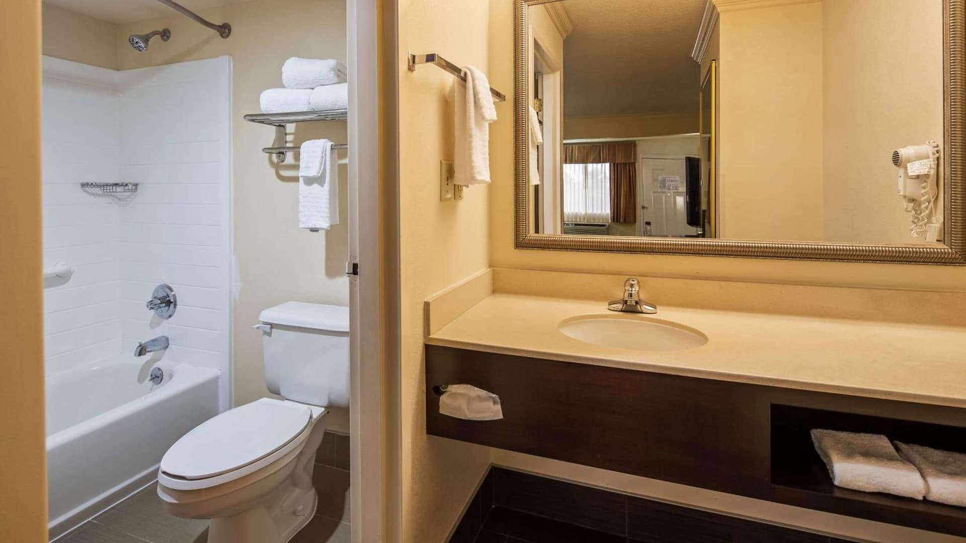 Best Western Inn & Suites gallery photo in Byron, GA — image 7