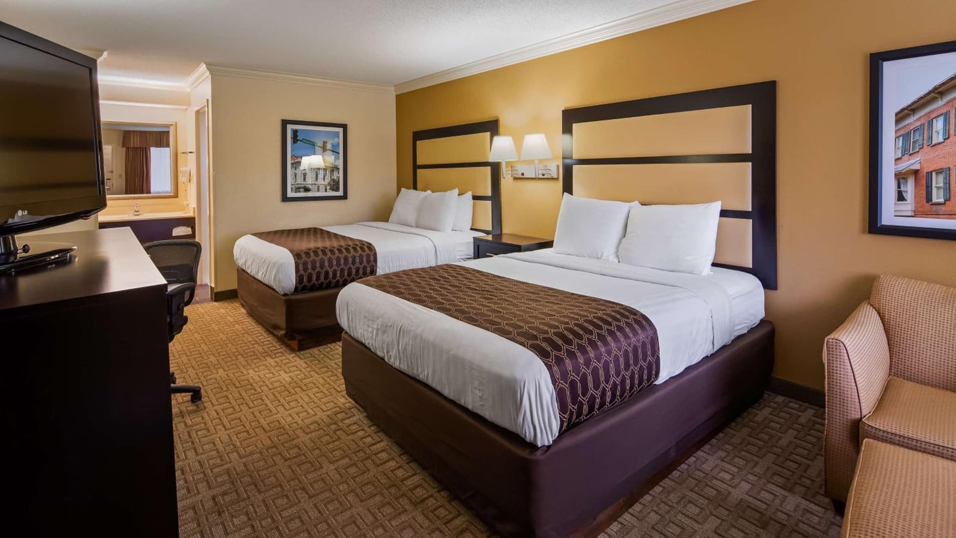 Best Western Inn & Suites interior in Byron, GA — gallery photo 2