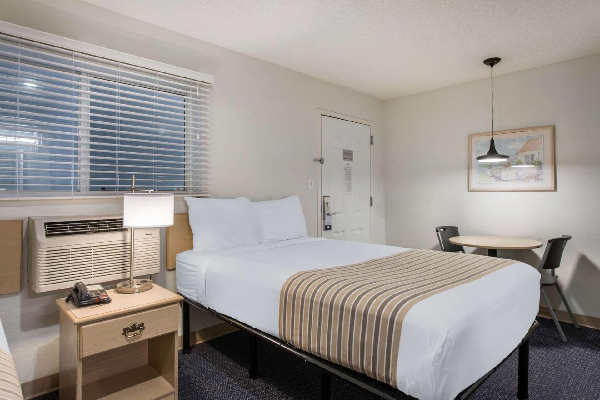 Birch Hill Suites - Lakeland gallery photo in Lakeland, FL — image 7