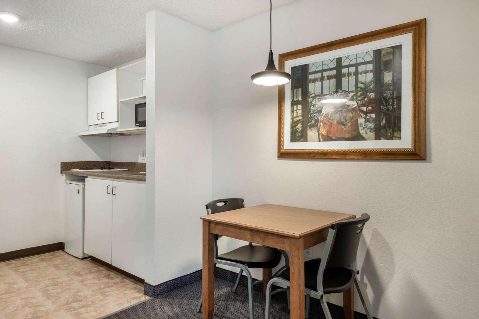 Birch Hill Suites - Lakeland gallery photo in Lakeland, FL — image 14