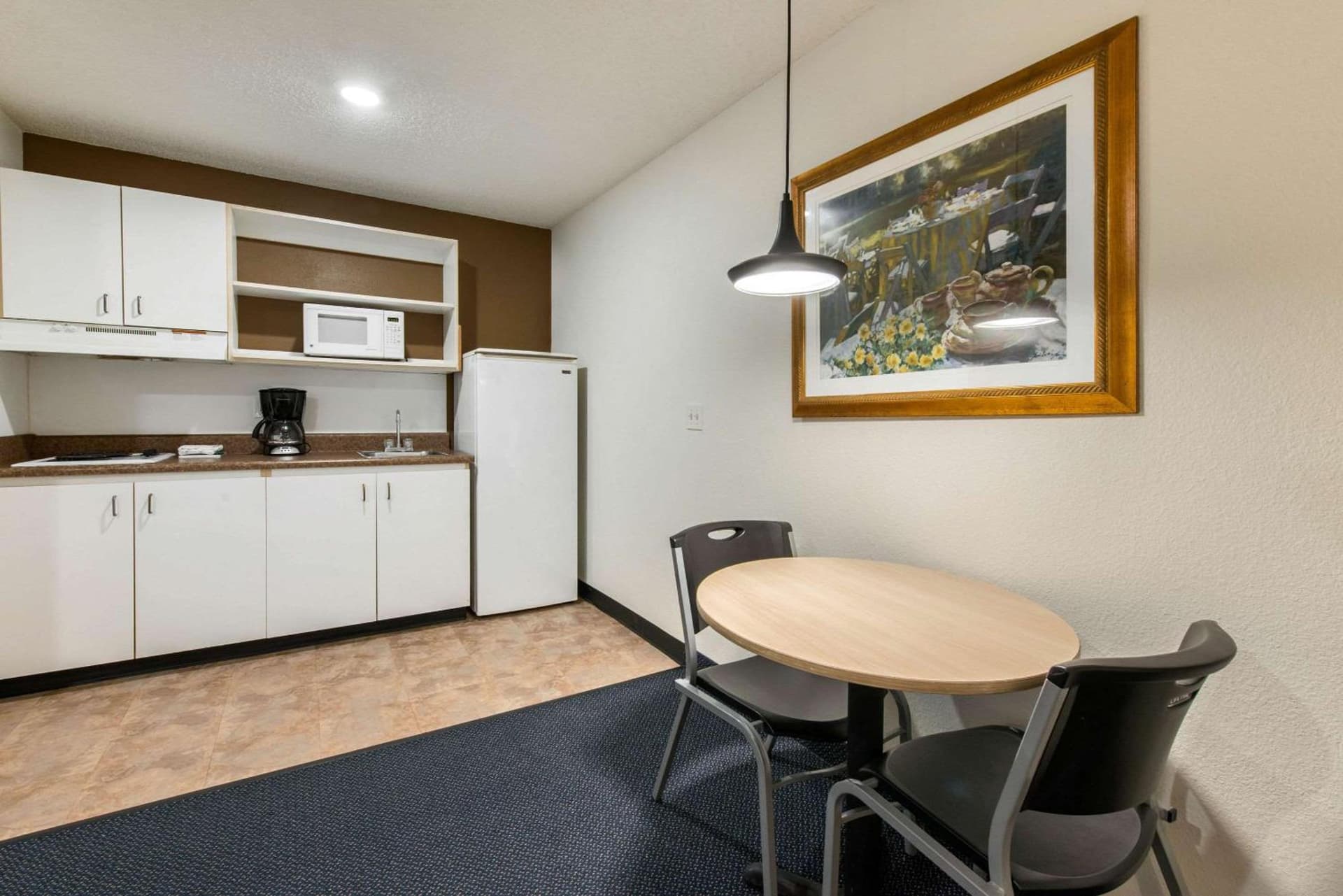 Birch Hill Suites - Lakeland gallery photo in Lakeland, FL — image 20