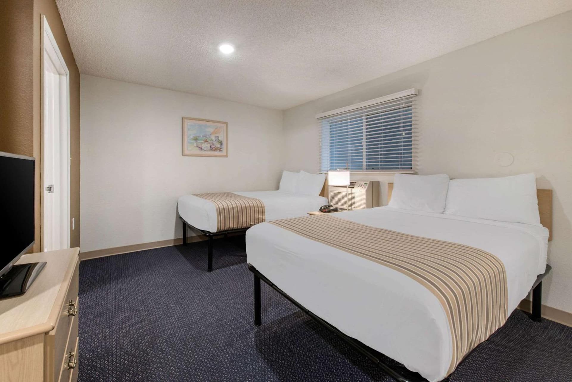 Birch Hill Suites - Lakeland gallery photo in Lakeland, FL — image 19
