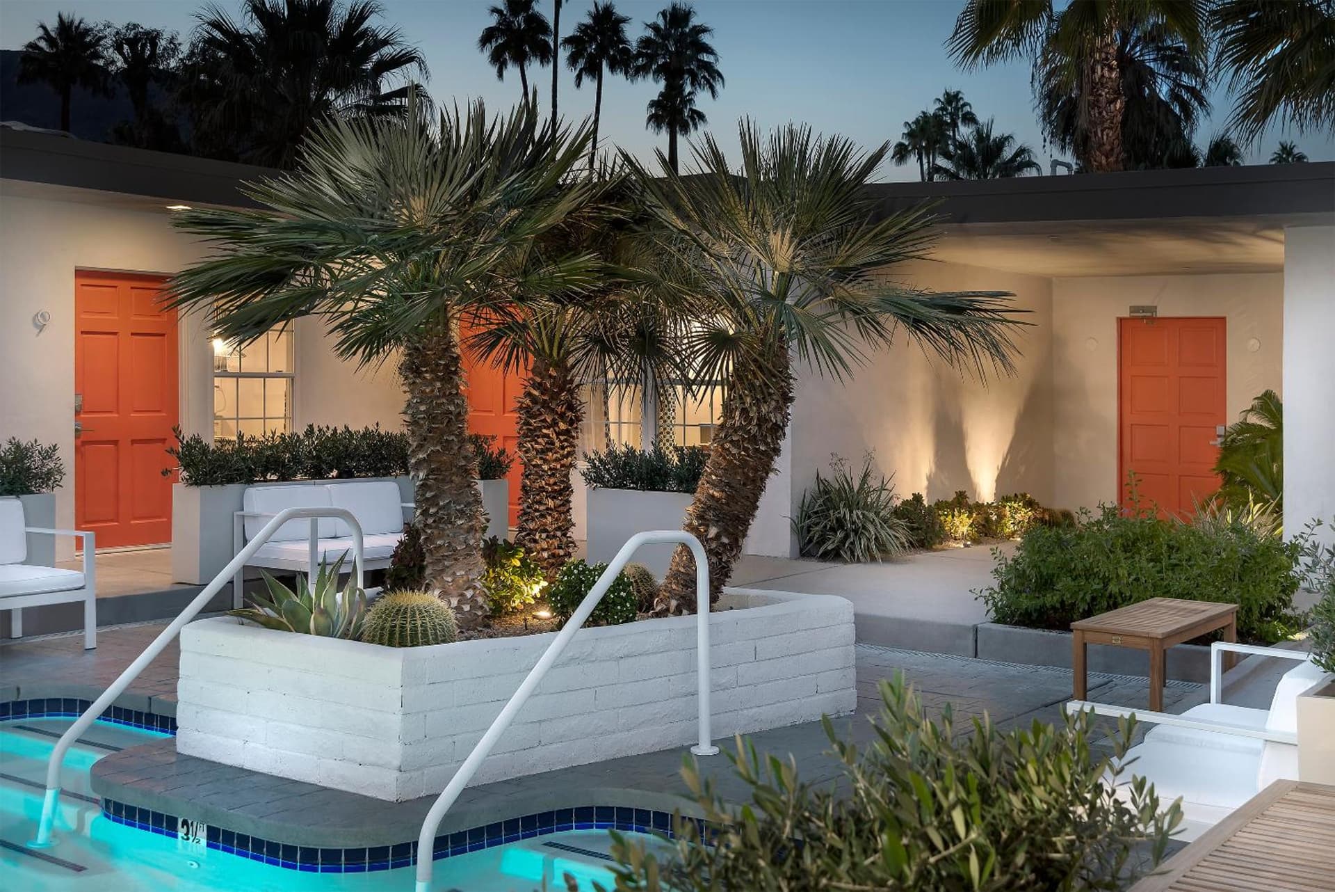 the Weekend Palm Springs property views in Palm Springs, CA — gallery photo 3