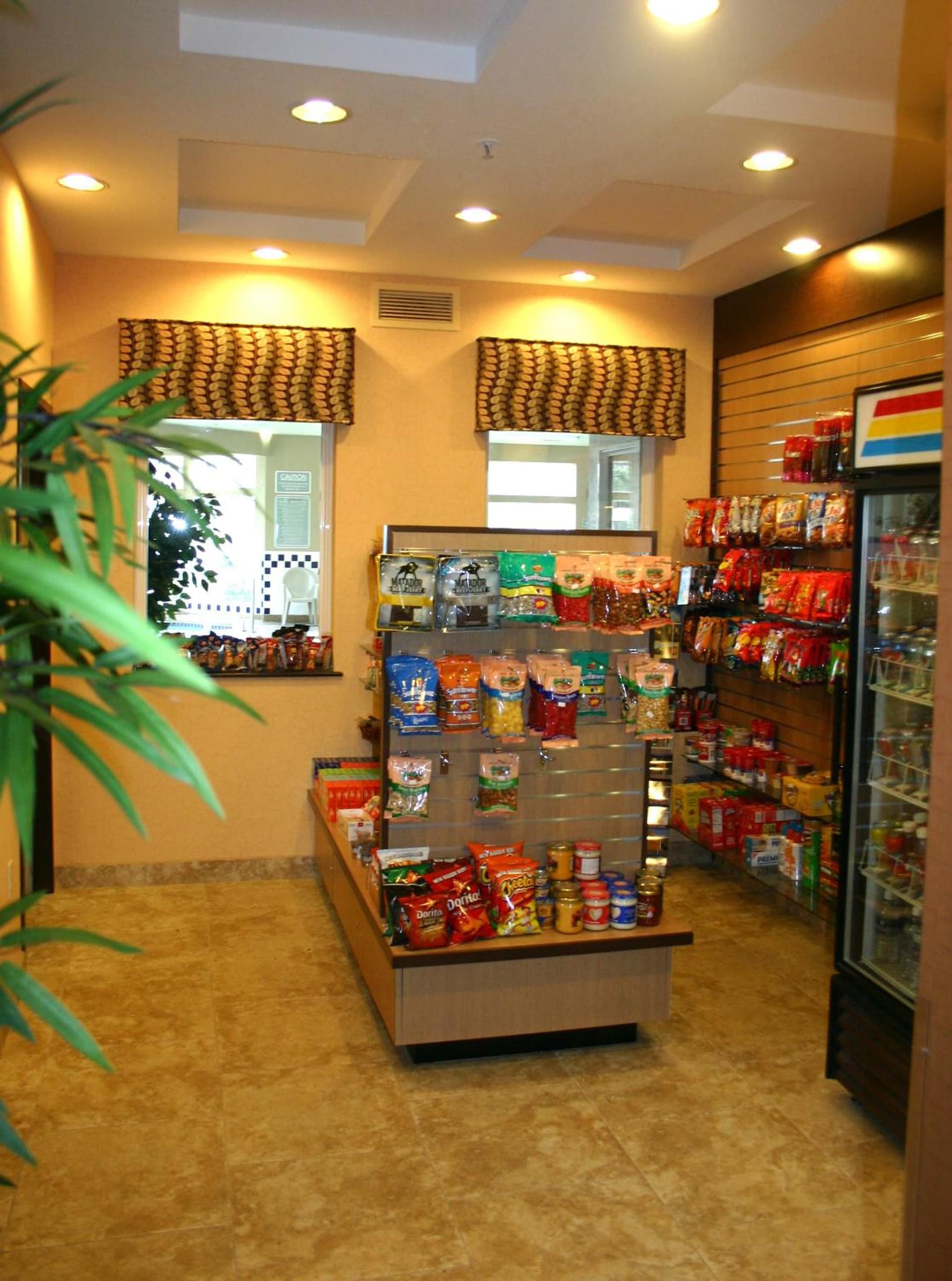 Crystal Inn Hotel & Suites - Salt Lake City gallery photo in Salt Lake City, UT — image 5