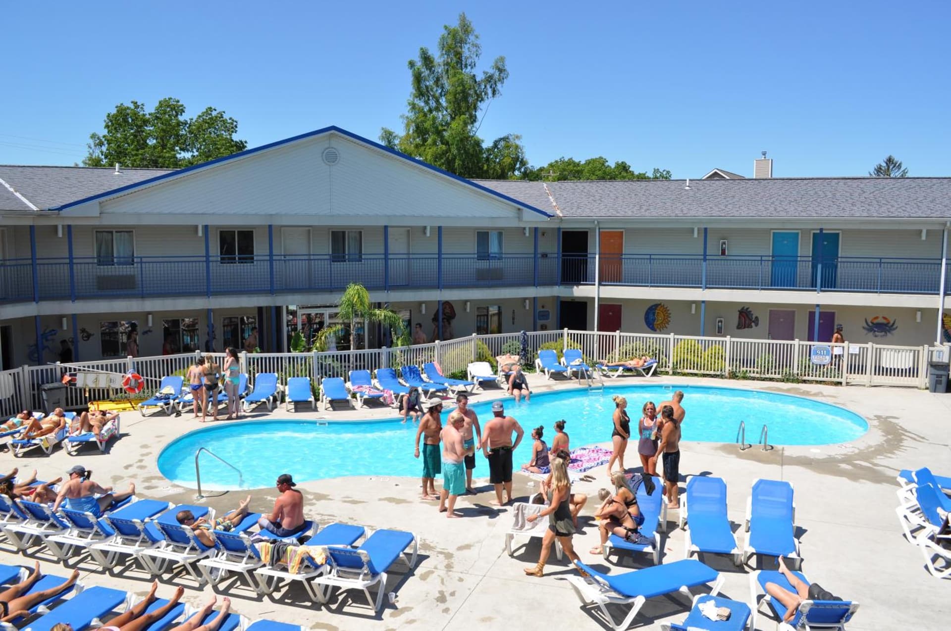 Islander Inn interior in Put-in-Bay, OH — gallery photo 2