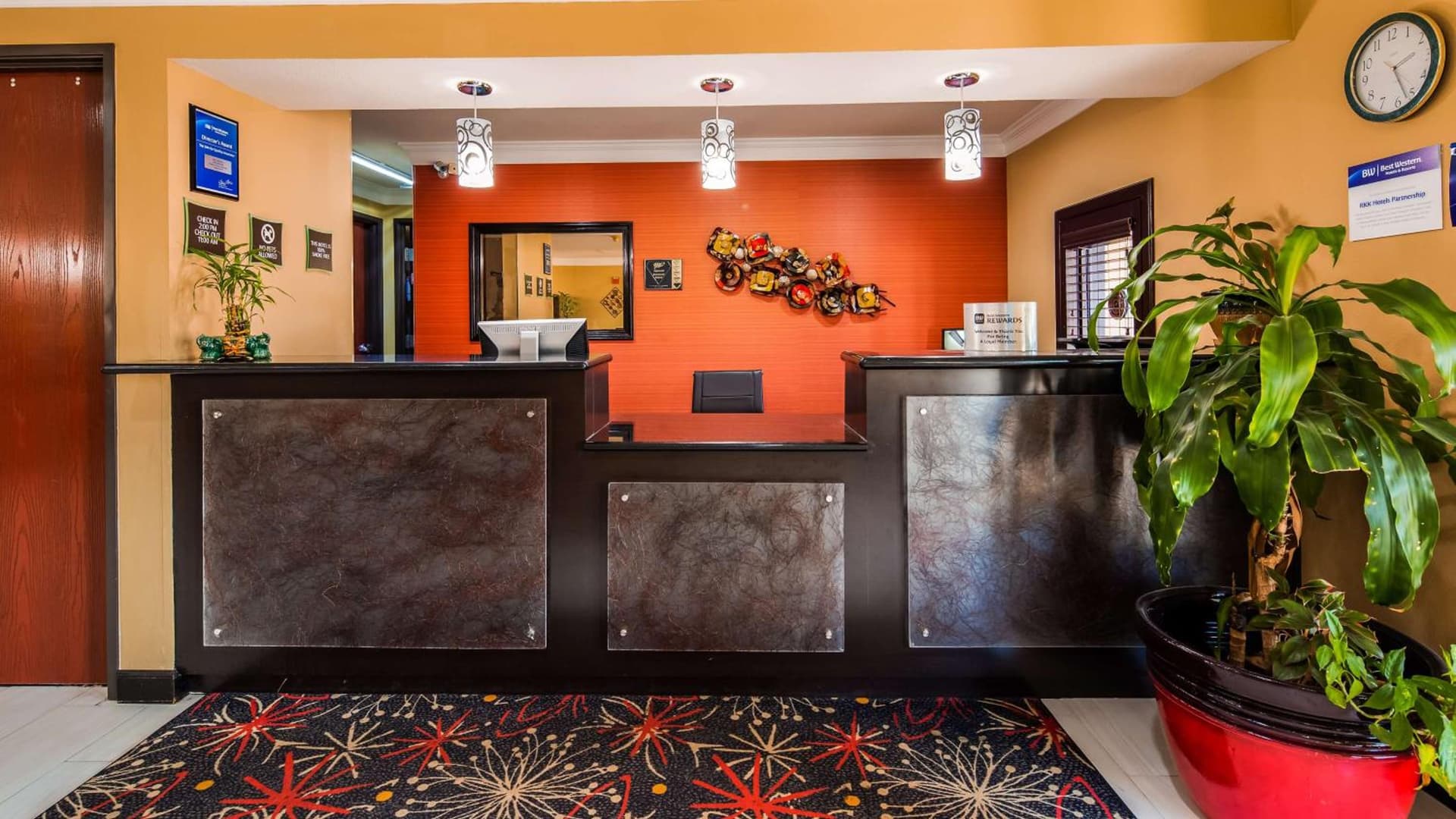 Best Western Kenosha Inn interior in Broken Arrow, OK — gallery photo 2