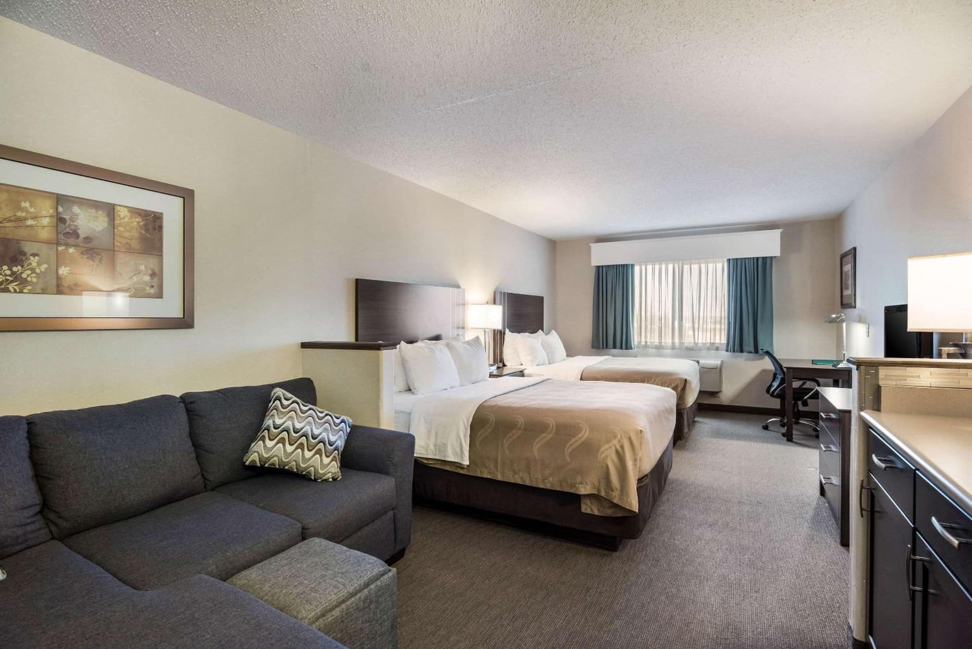Quality Inn & Suites Pueblo West gallery photo in Pueblo, CO — image 34