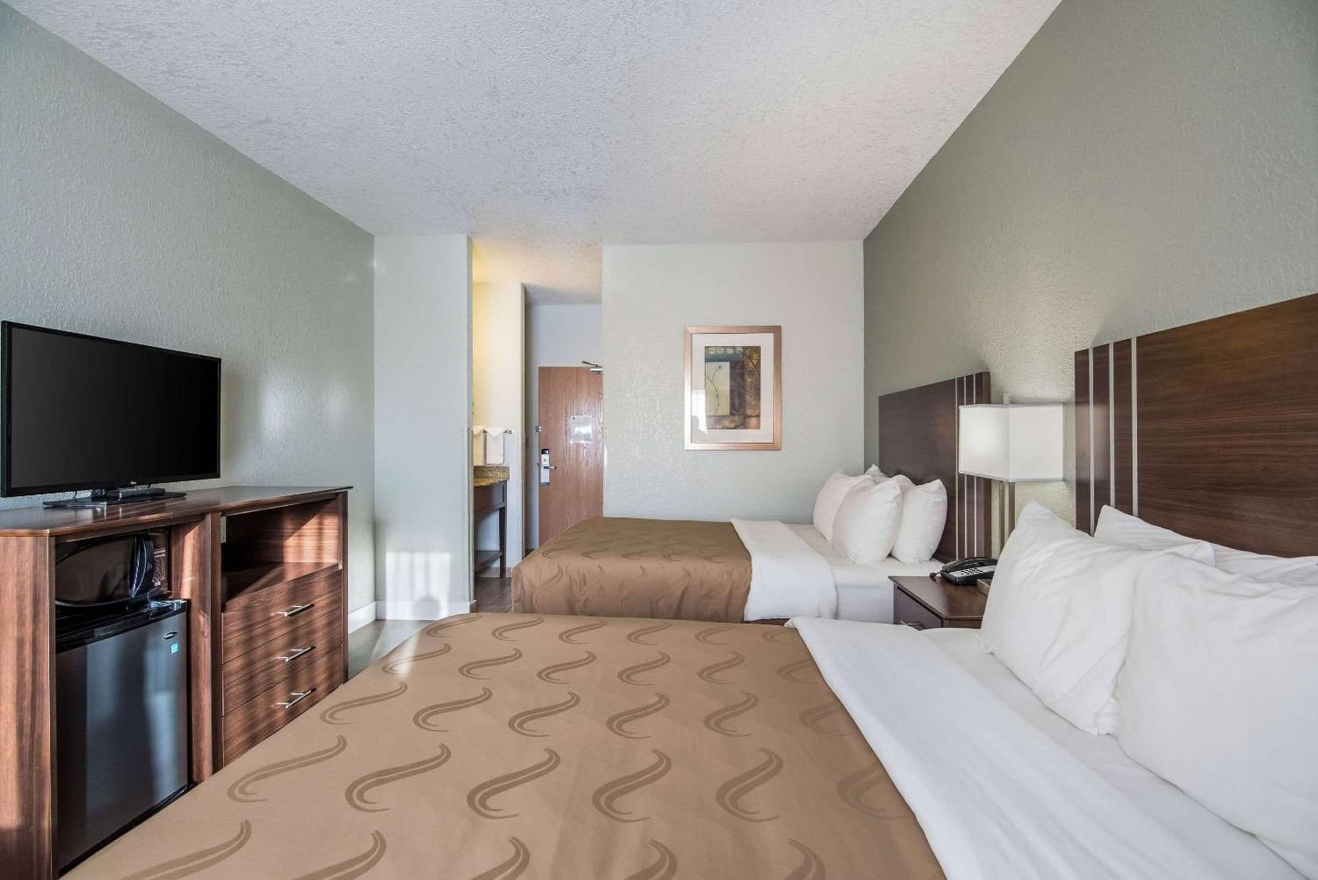 Quality Inn & Suites Pueblo West gallery photo in Pueblo, CO — image 24