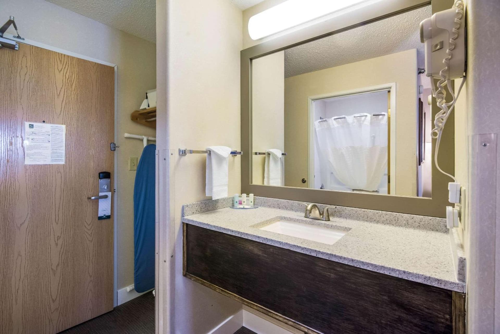 Quality Inn & Suites Pueblo West gallery photo in Pueblo, CO — image 44