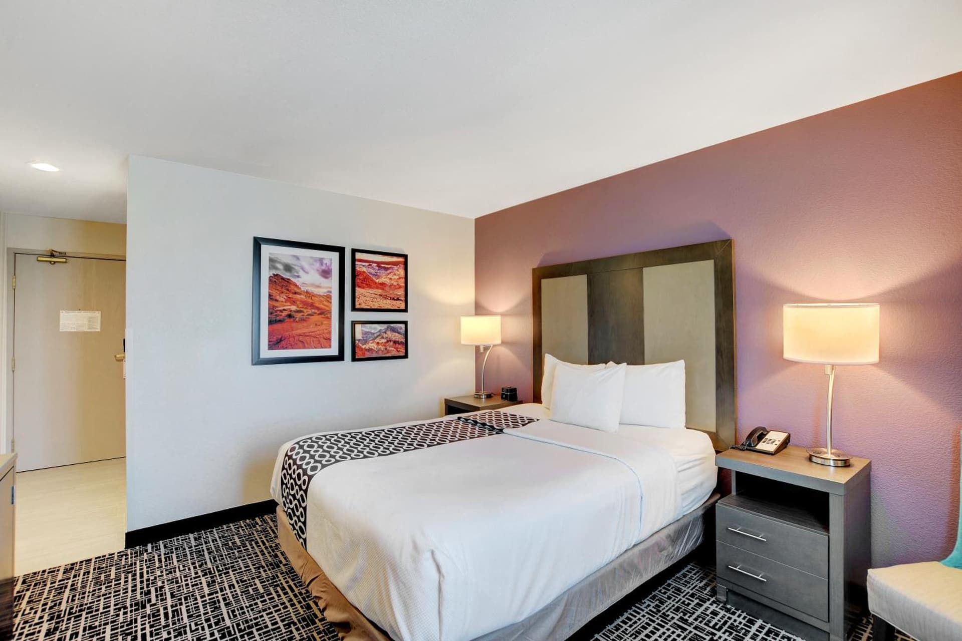 La Quinta Inn & Suites by Wyndham Las Vegas Nellis gallery photo in Las Vegas, NV — image 52