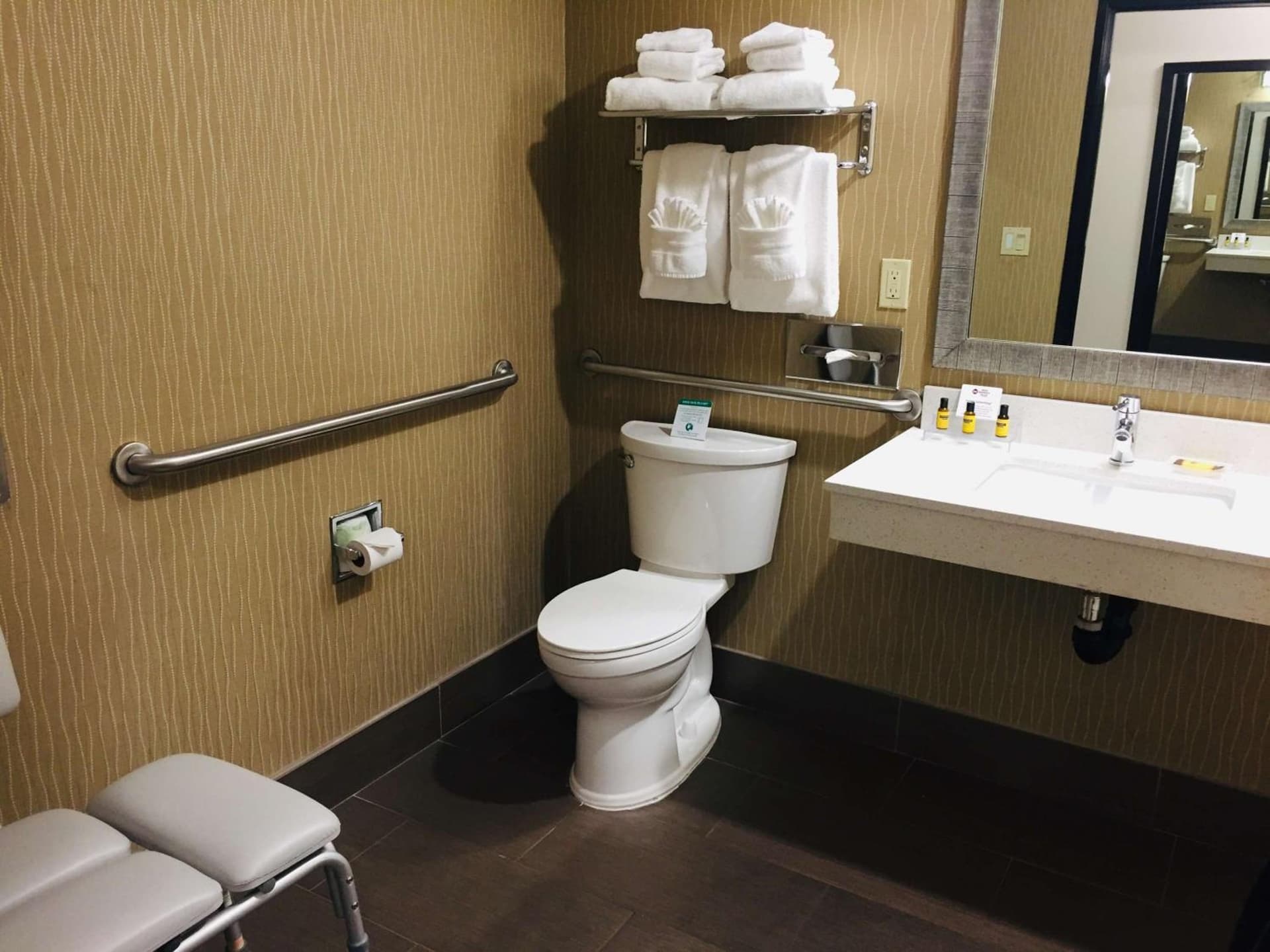 Best Western Plus Portland Airport Hotel & Suites gallery photo in Parkrose, OR — image 64