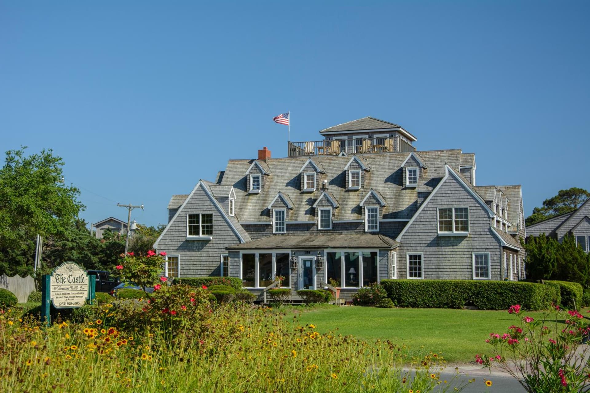 The Castle Inn at Silver Lake interior in Ocracoke, NC — gallery photo 2