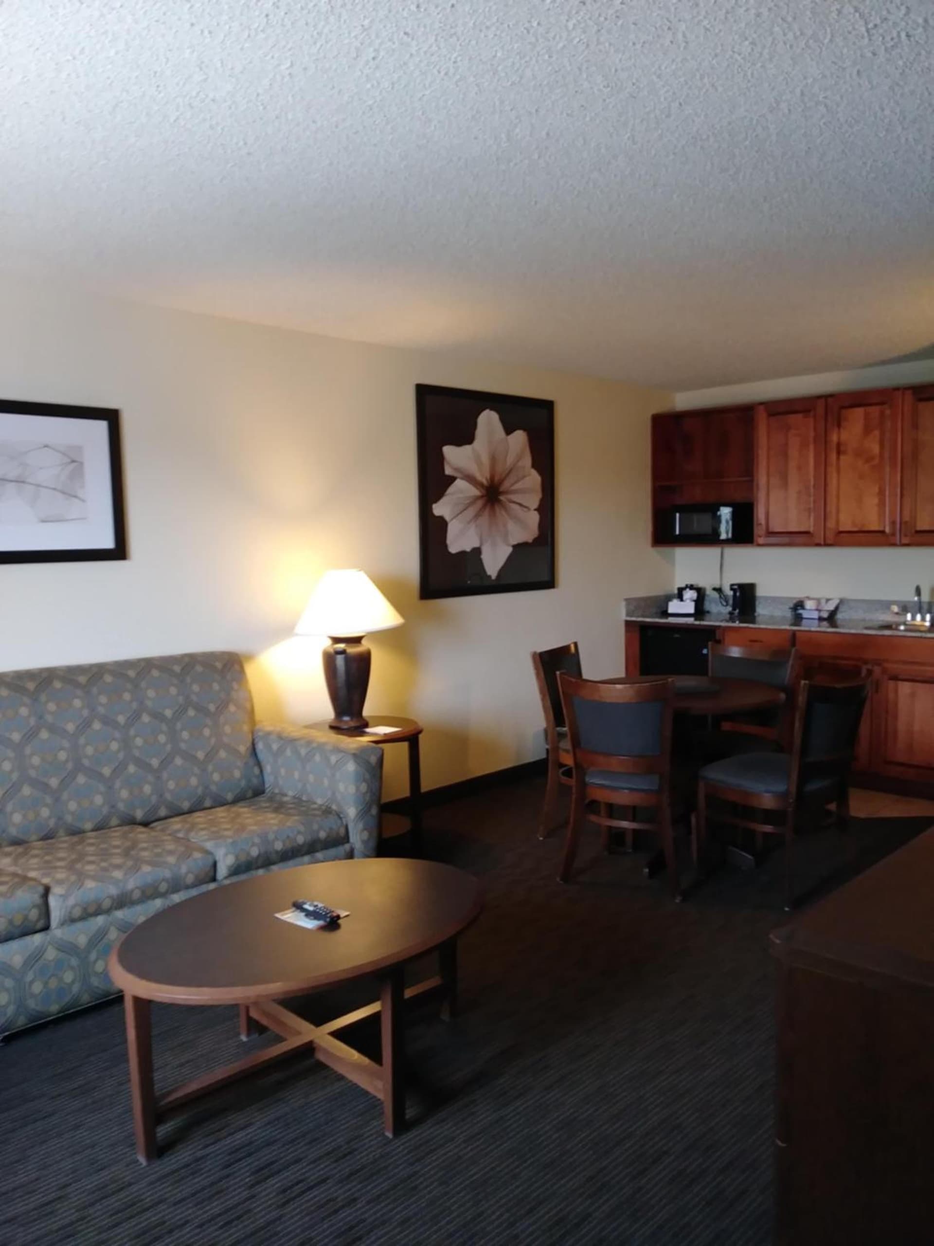 AmericInn by Wyndham Windsor Ft. Collins gallery photo in Fort Collins, CO — image 61