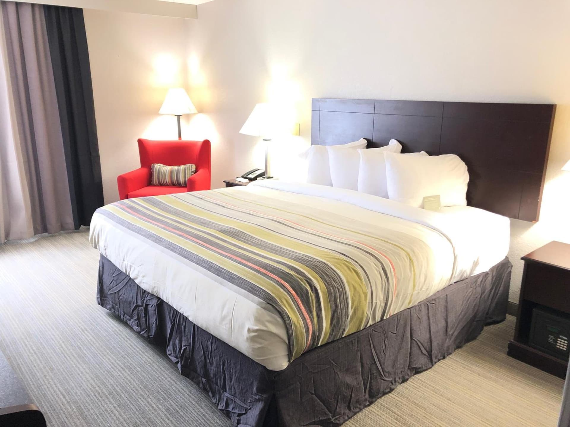 Country Inn & Suites by Radisson, Greenville, NC gallery photo in Winterville, NC — image 14