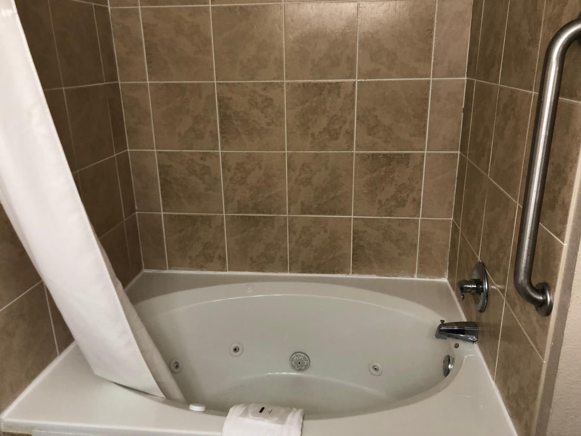 Country Inn & Suites by Radisson, Greenville, NC gallery photo in Winterville, NC — image 32