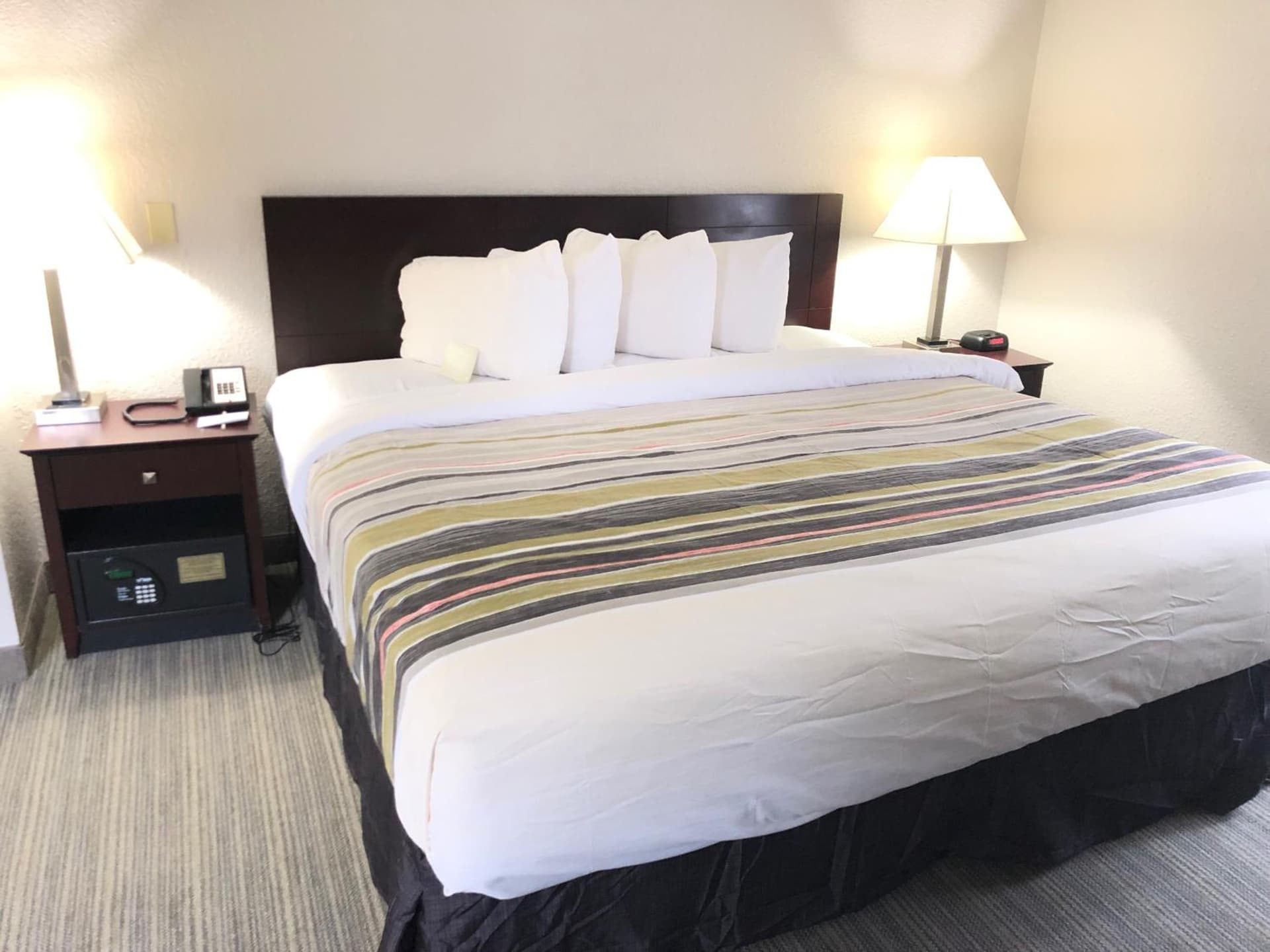 Country Inn & Suites by Radisson, Greenville, NC gallery photo in Winterville, NC — image 45