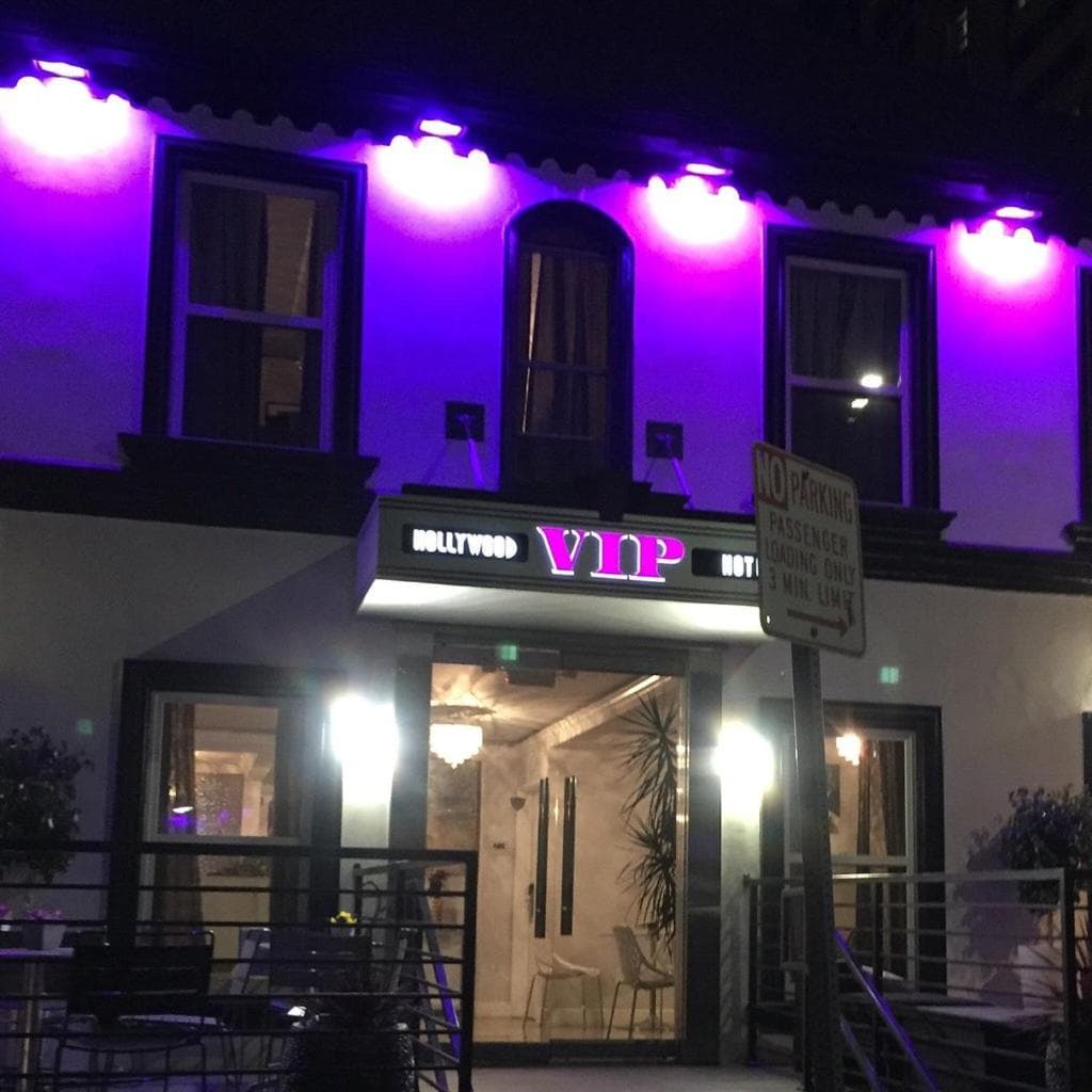 Hollywood VIP Hotel interior in Los Angeles, CA — gallery photo 2